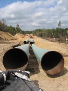 Construction of the similar Keystone XL tar sands pipeline. Image credit: 350.org